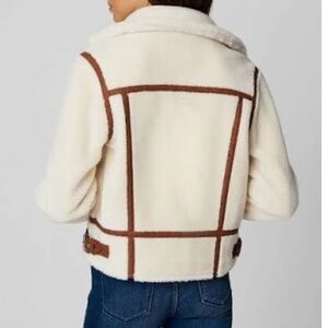 BLANKNYC’s Sherpa Jacket in “Can’t Touch This”